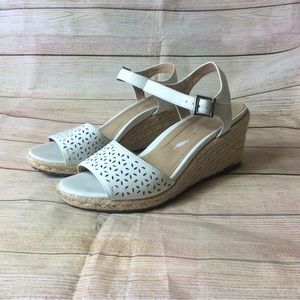 VIONIC WOMENS ARIEL WEDGE SANDAL WHITE LEATHER. Size 7.5